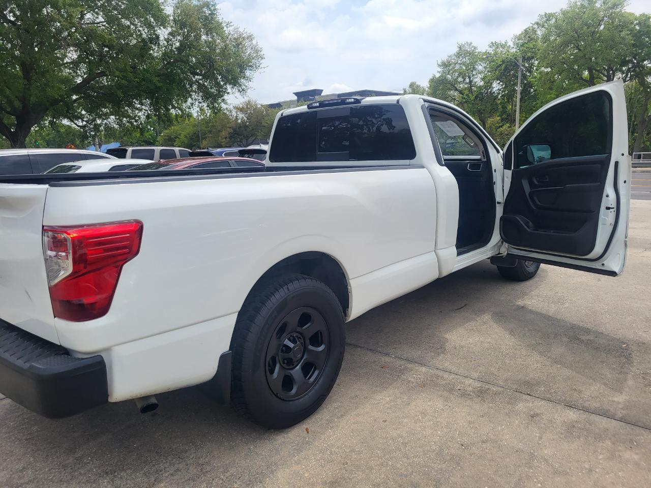 Nissan Titan S Regular Cab 2WD 2019