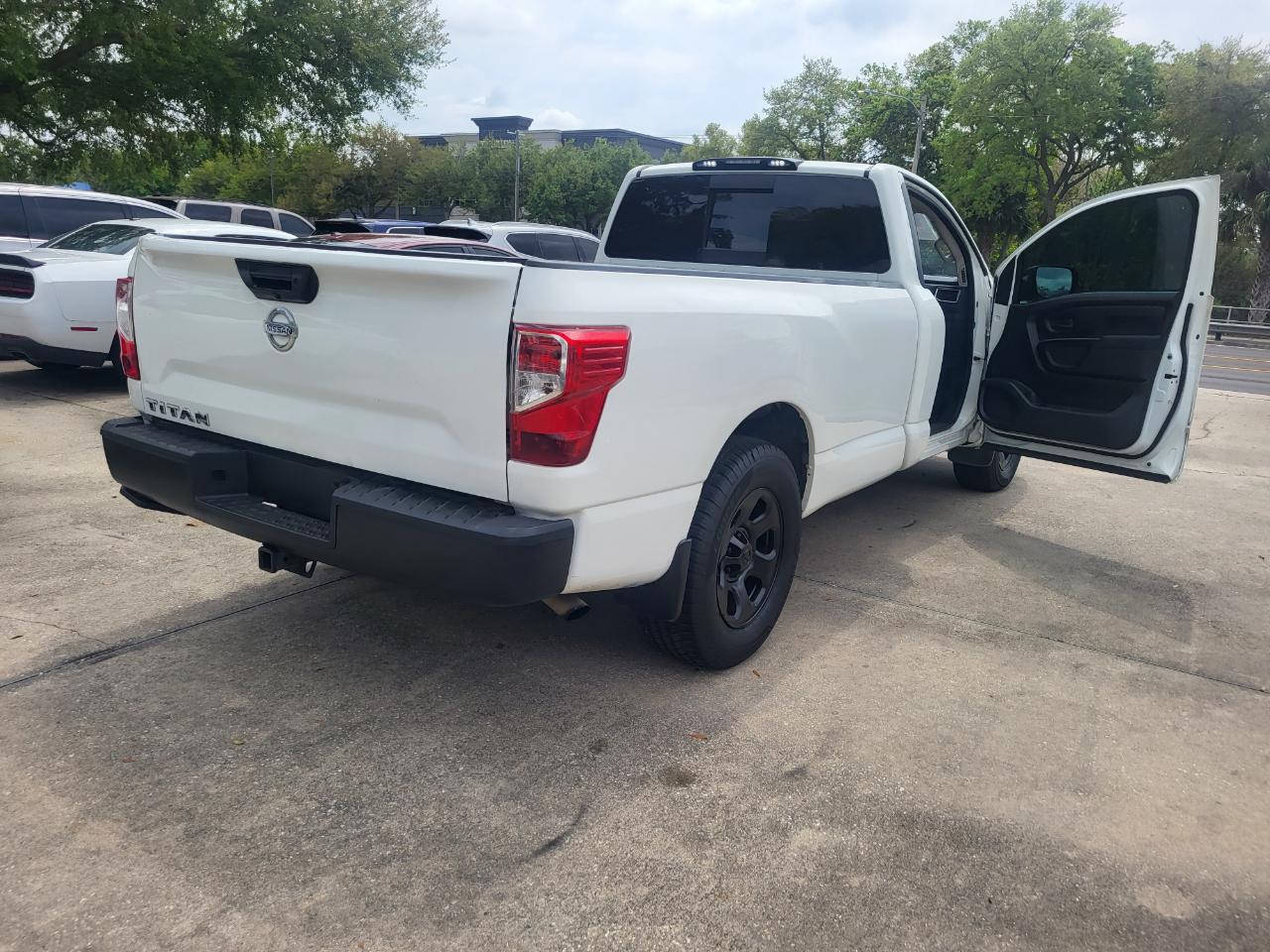 Nissan Titan S Regular Cab 2WD 2019