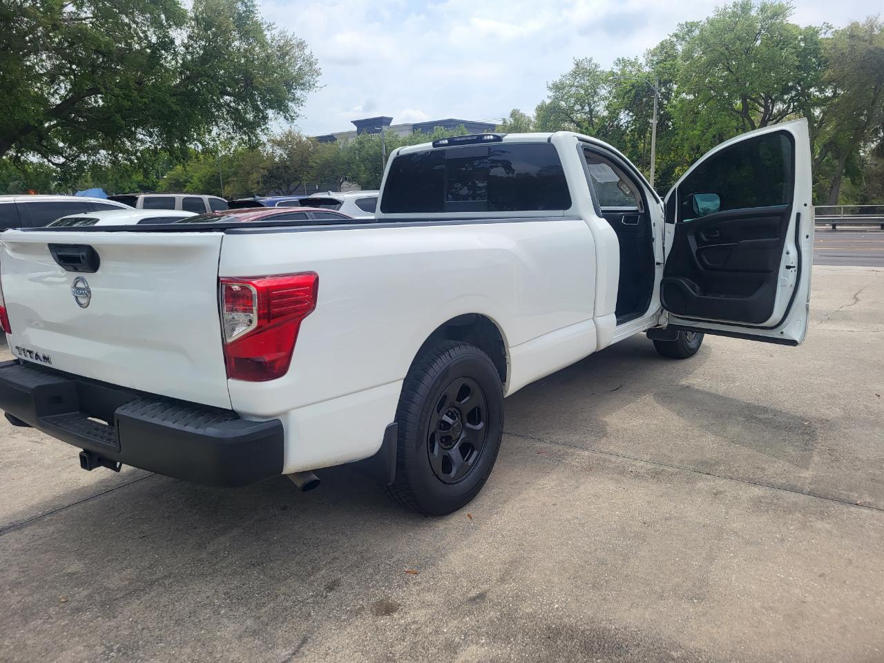 Nissan Titan S Regular Cab 2WD 2019