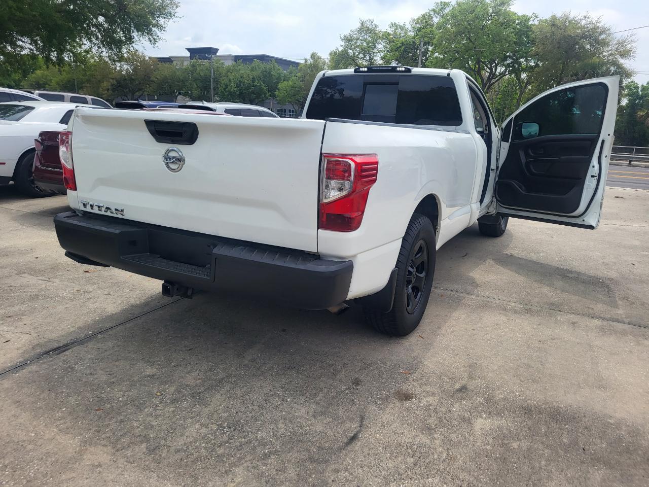 Nissan Titan S Regular Cab 2WD 2019