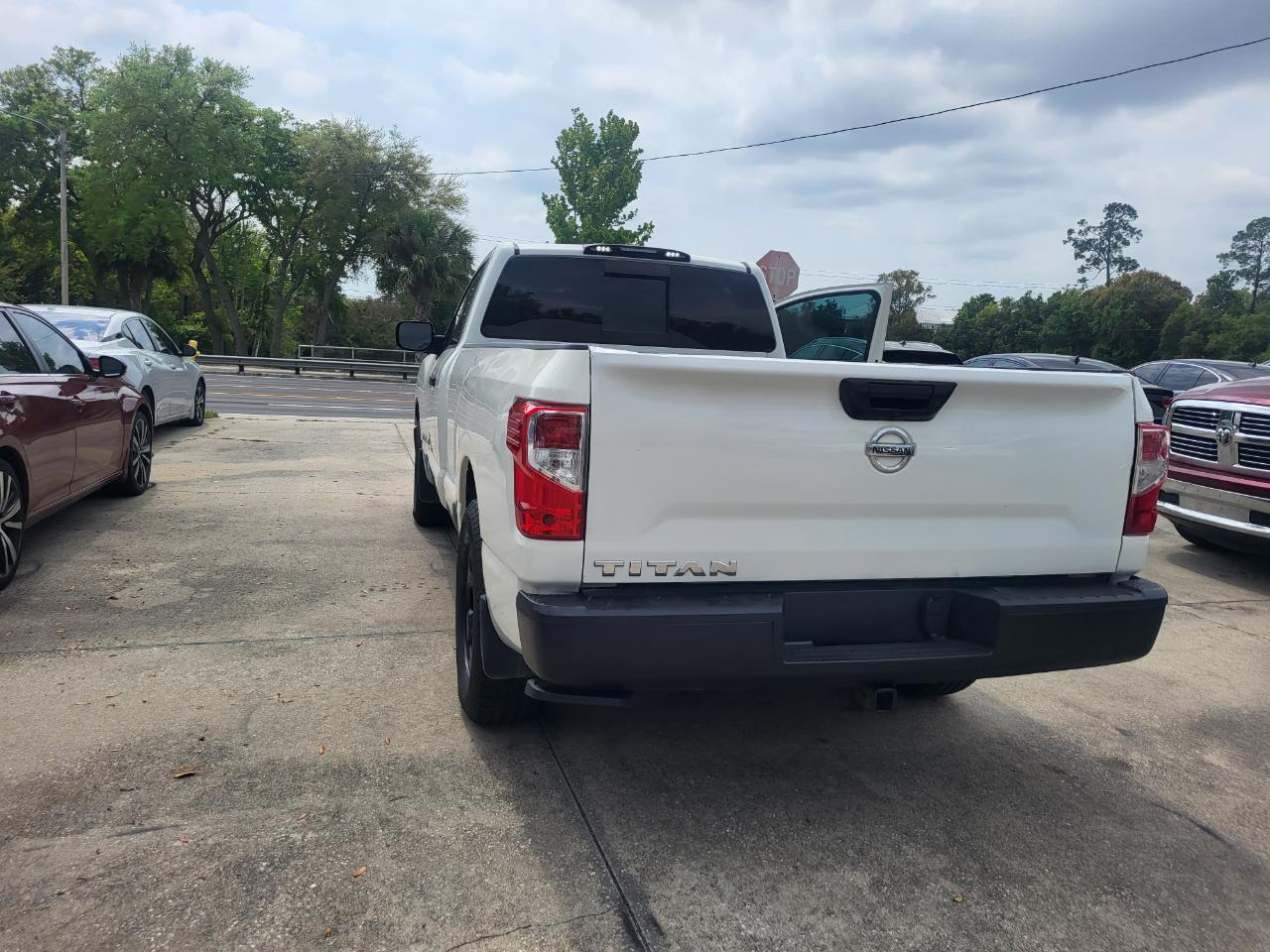 Nissan Titan S Regular Cab 2WD 2019