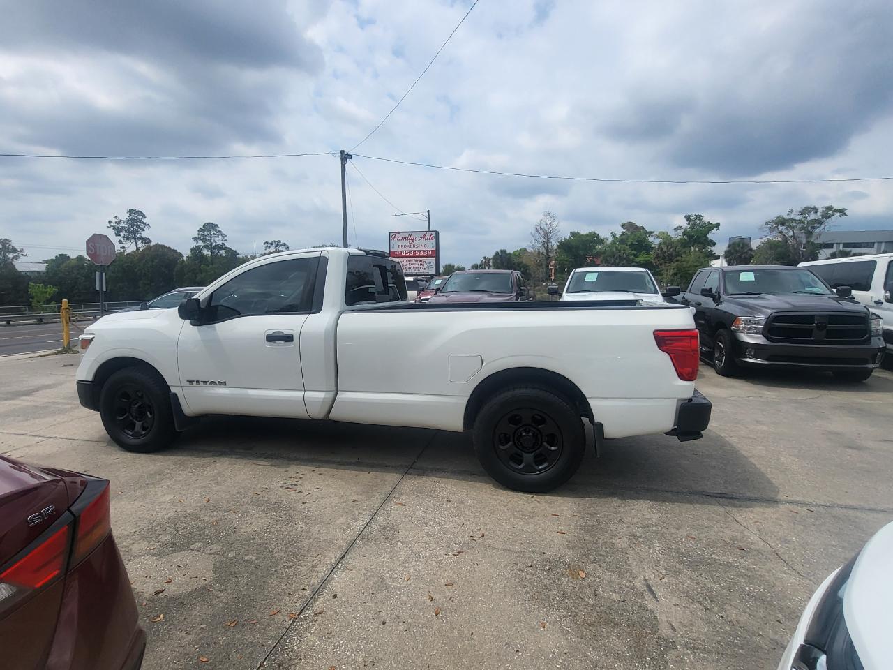 Nissan Titan S Regular Cab 2WD 2019