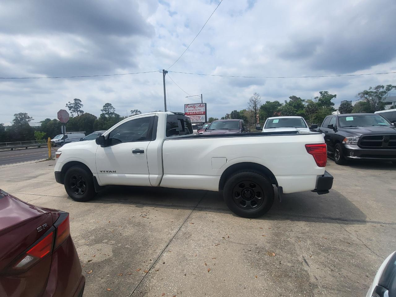 Nissan Titan S Regular Cab 2WD 2019