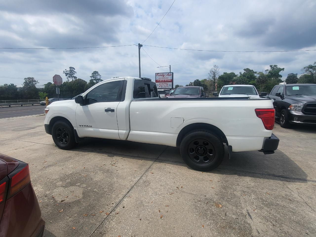 Nissan Titan S Regular Cab 2WD 2019
