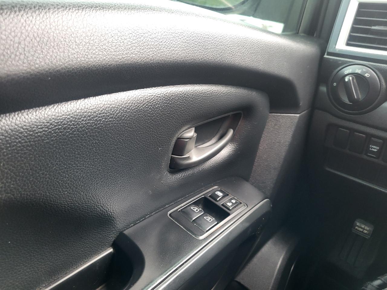 Nissan Titan S Regular Cab 2WD 2019