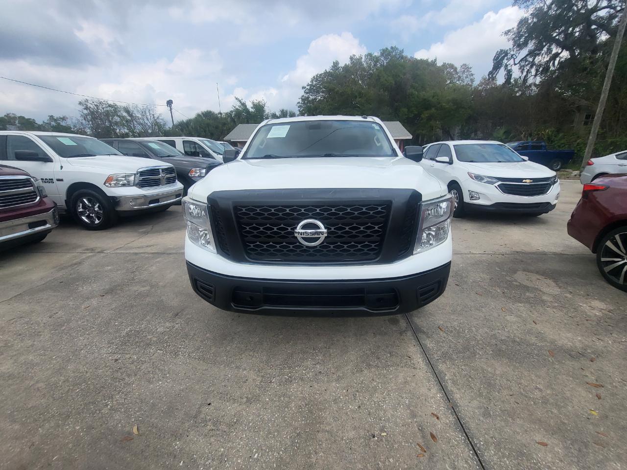 Nissan Titan S Regular Cab 2WD 2019