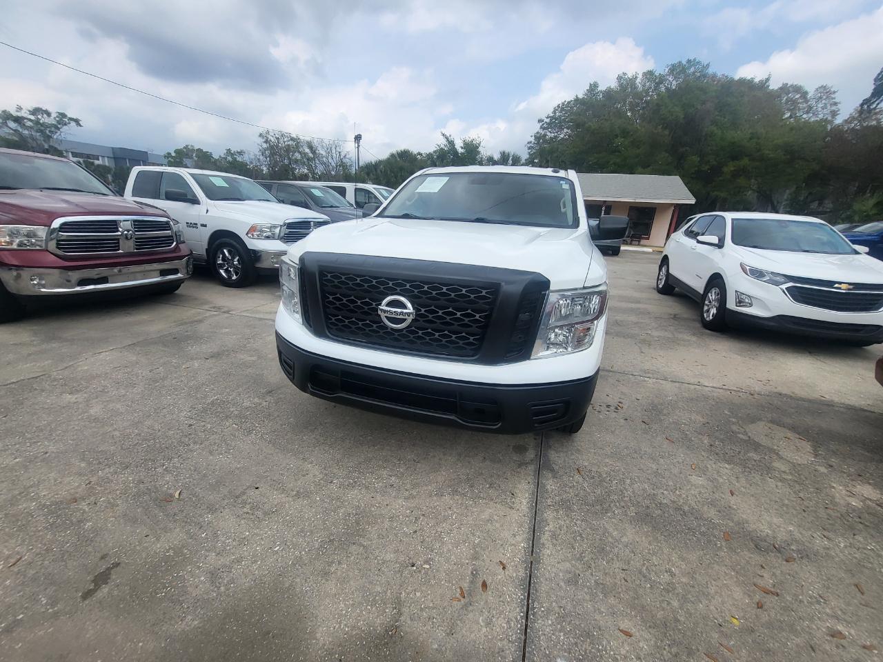 Nissan Titan S Regular Cab 2WD 2019