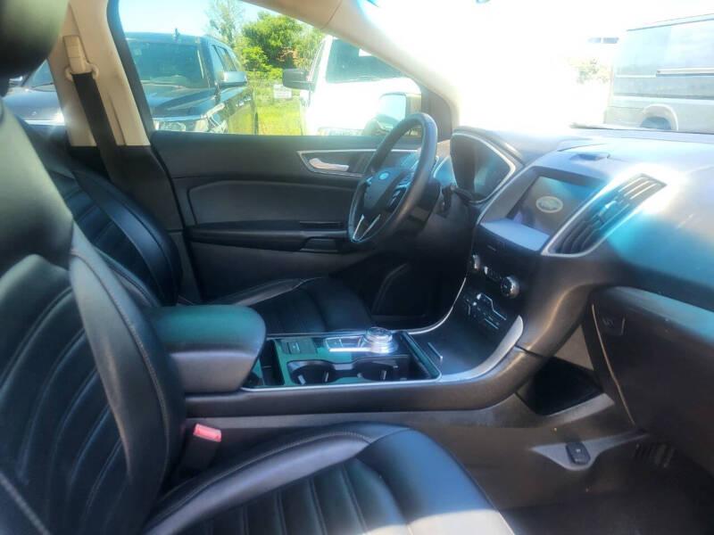 Ford Edge SEL FWD 2019