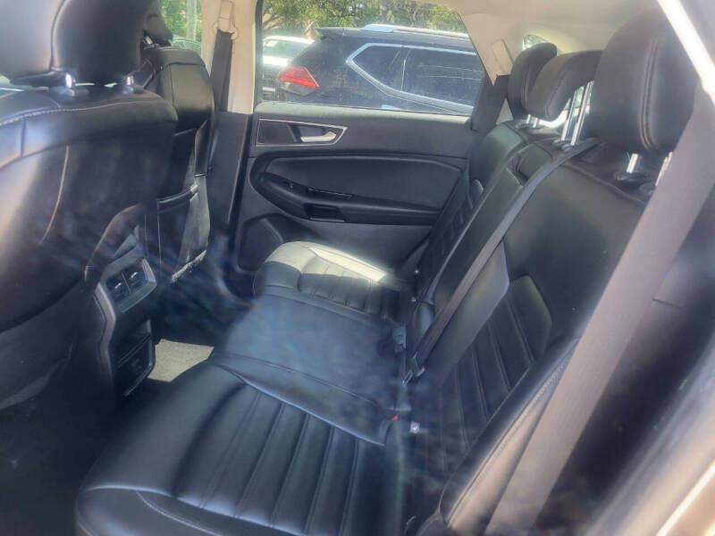 Ford Edge SEL FWD 2019