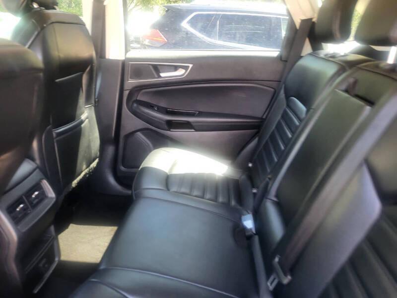 Ford Edge SEL FWD 2019