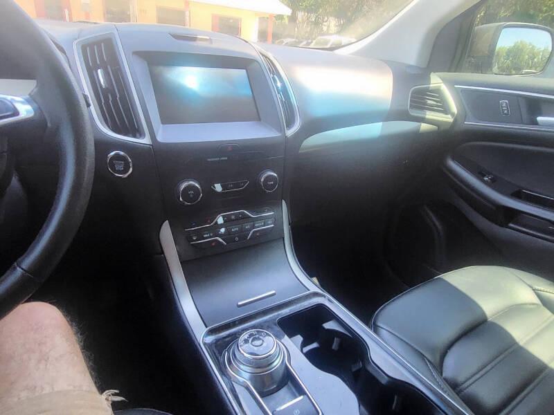 Ford Edge SEL FWD 2019