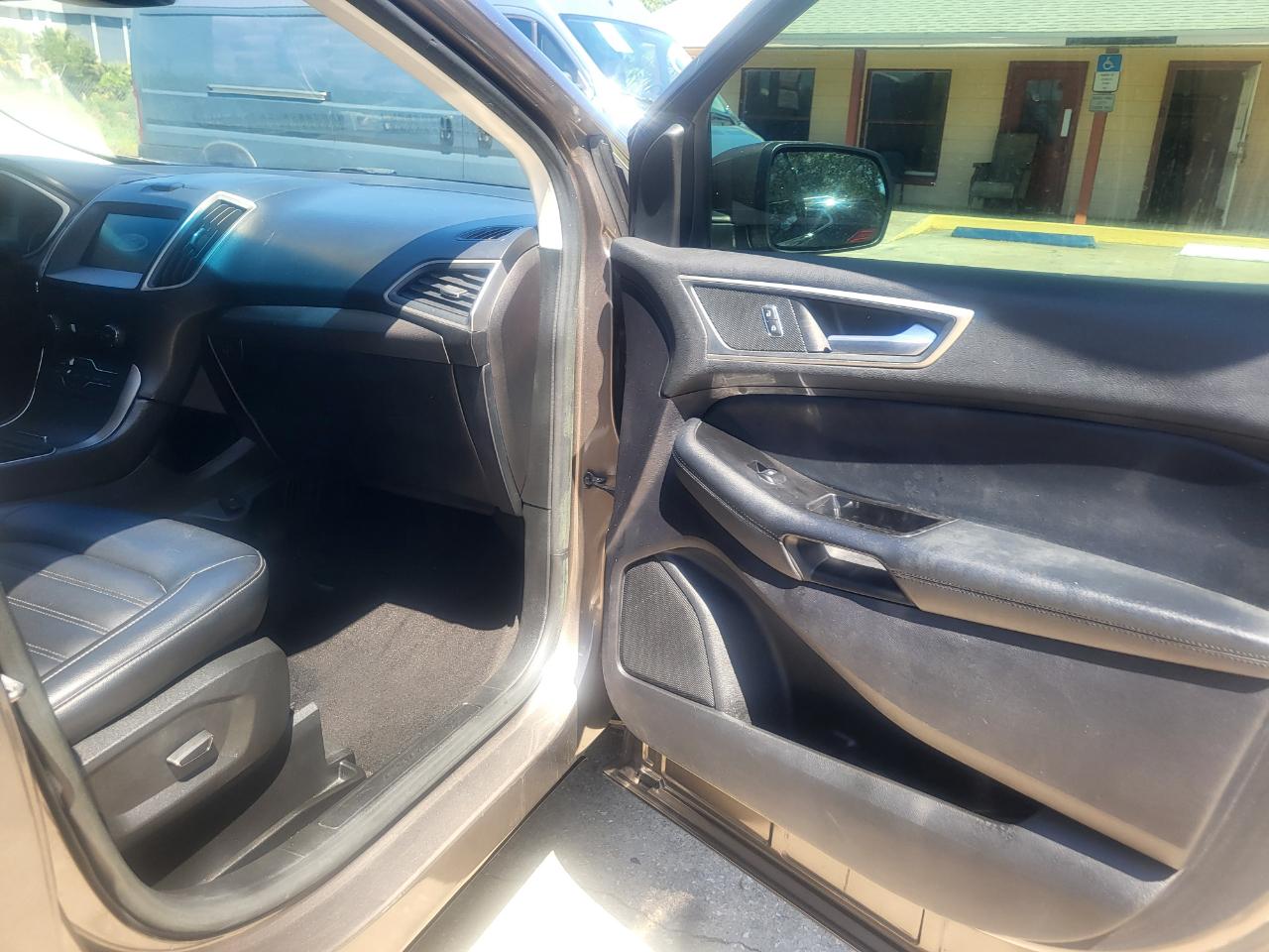 Ford Edge SEL FWD 2019