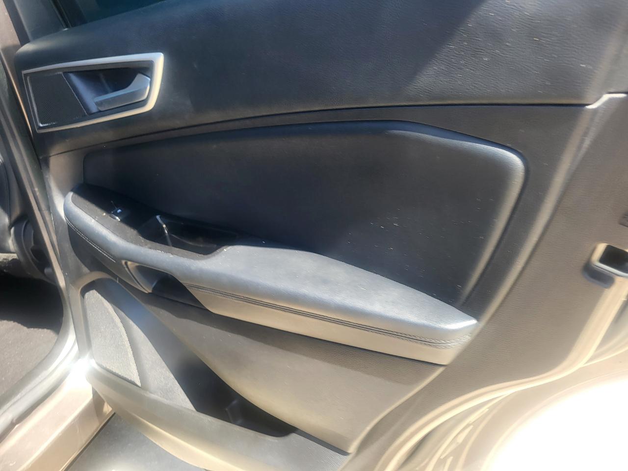 Ford Edge SEL FWD 2019