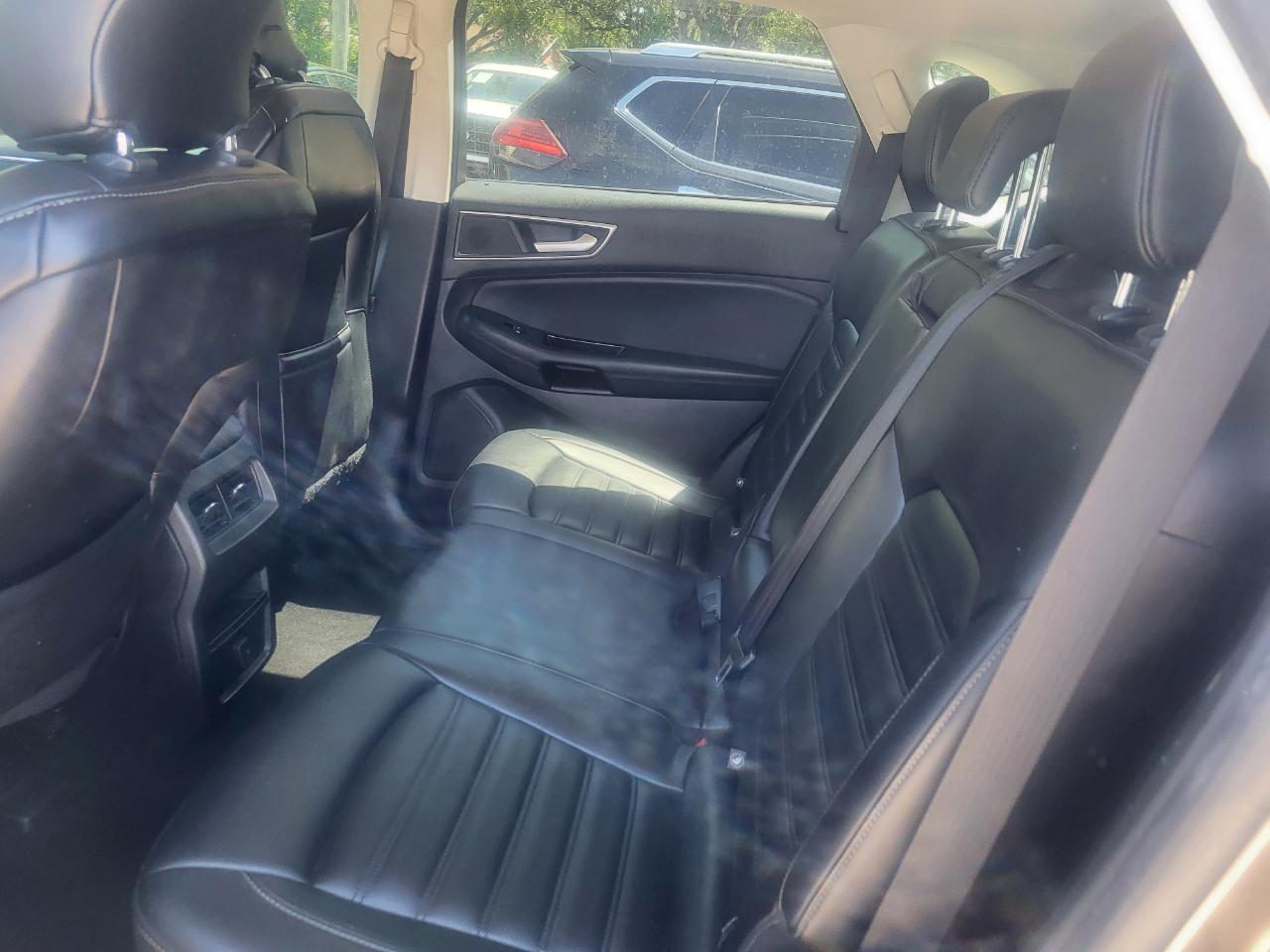 Ford Edge SEL FWD 2019