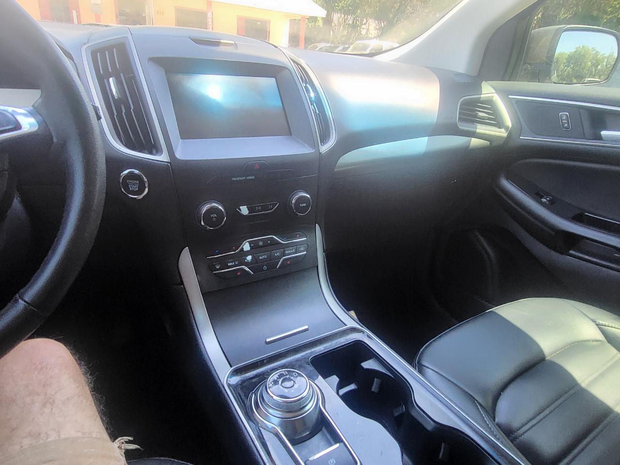 Ford Edge SEL FWD 2019