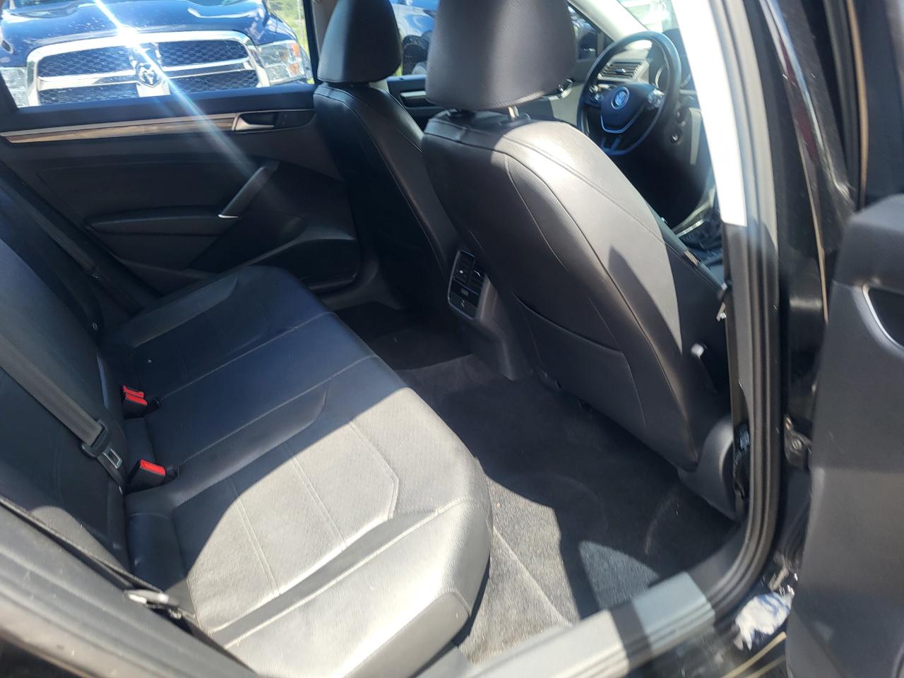 Volkswagen Passat SE 6A 2016