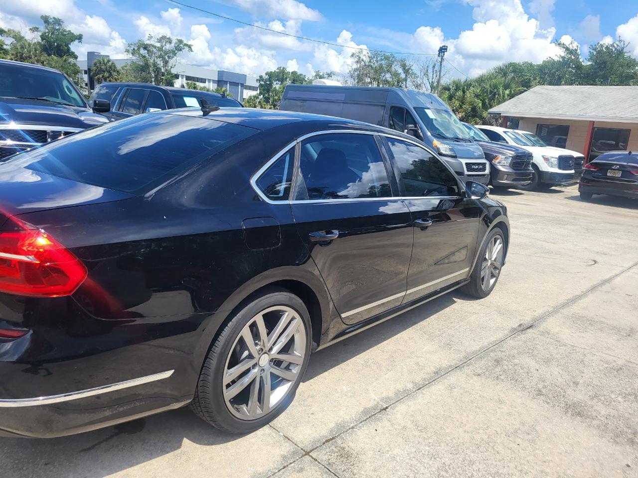 Volkswagen Passat SE 6A 2016