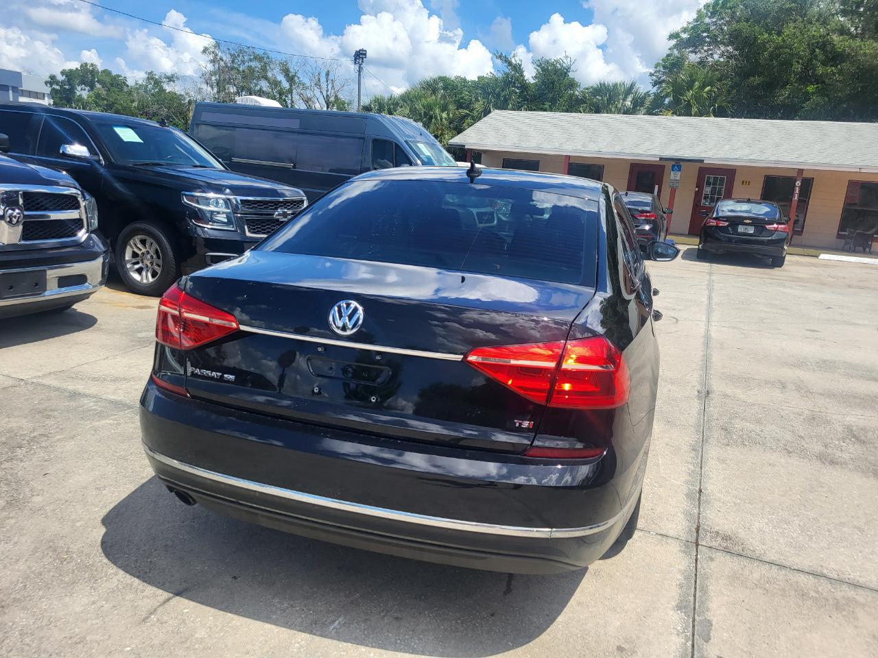 Volkswagen Passat SE 6A 2016