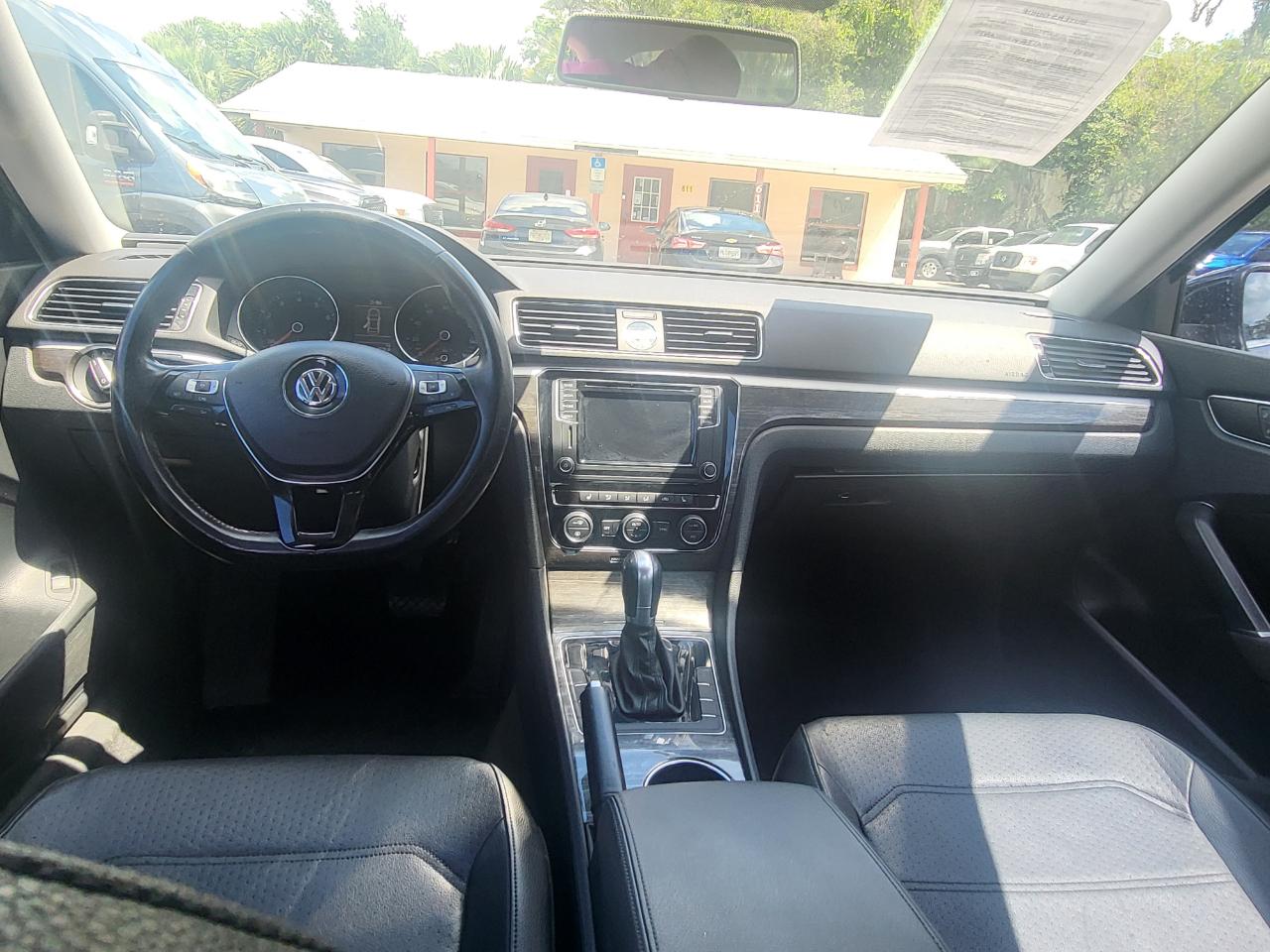 Volkswagen Passat SE 6A 2016