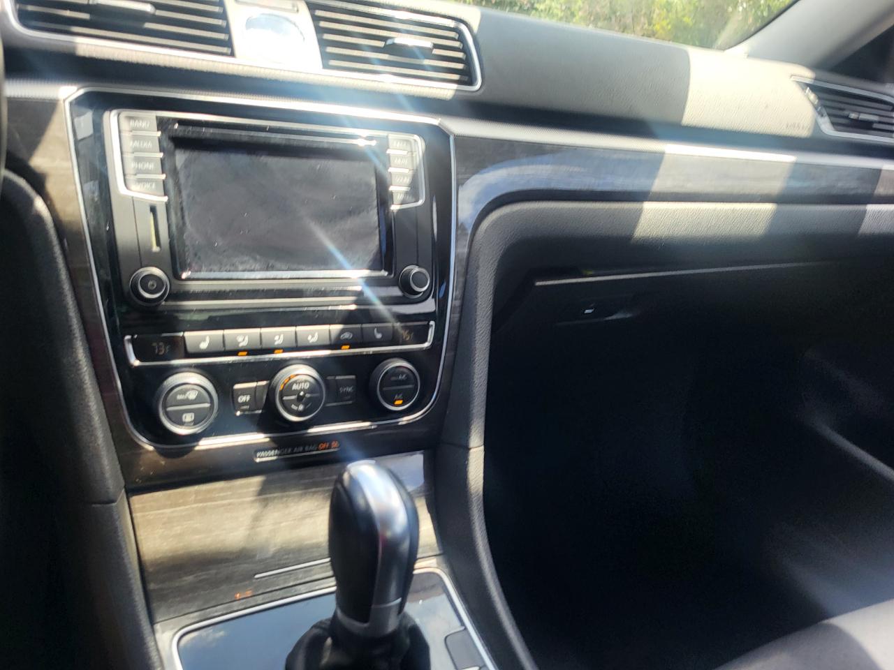 Volkswagen Passat SE 6A 2016
