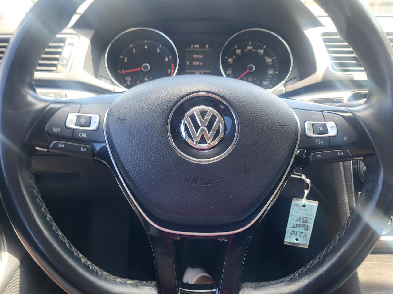 Volkswagen Passat SE 6A 2016