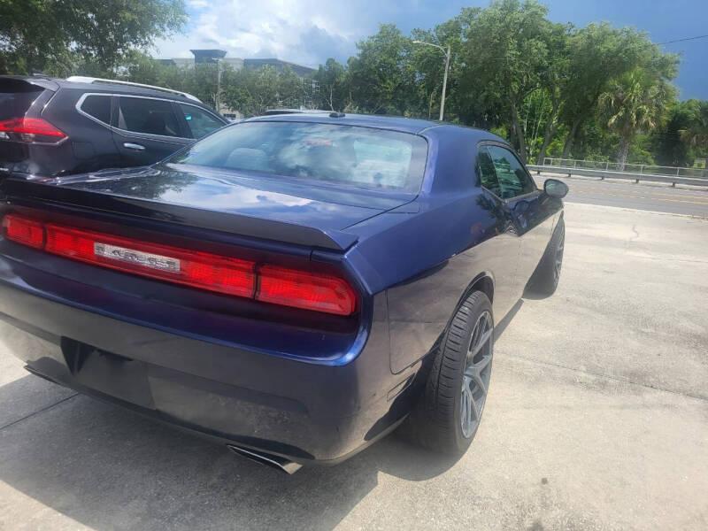 Dodge Challenger R/T 2013