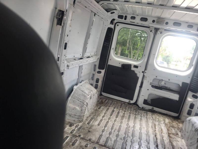 RAM Promaster 1500 Low Roof Tradesman 136-in. WB 2017
