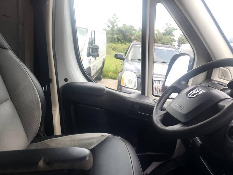 RAM Promaster 1500 Low Roof Tradesman 136-in. WB 2017