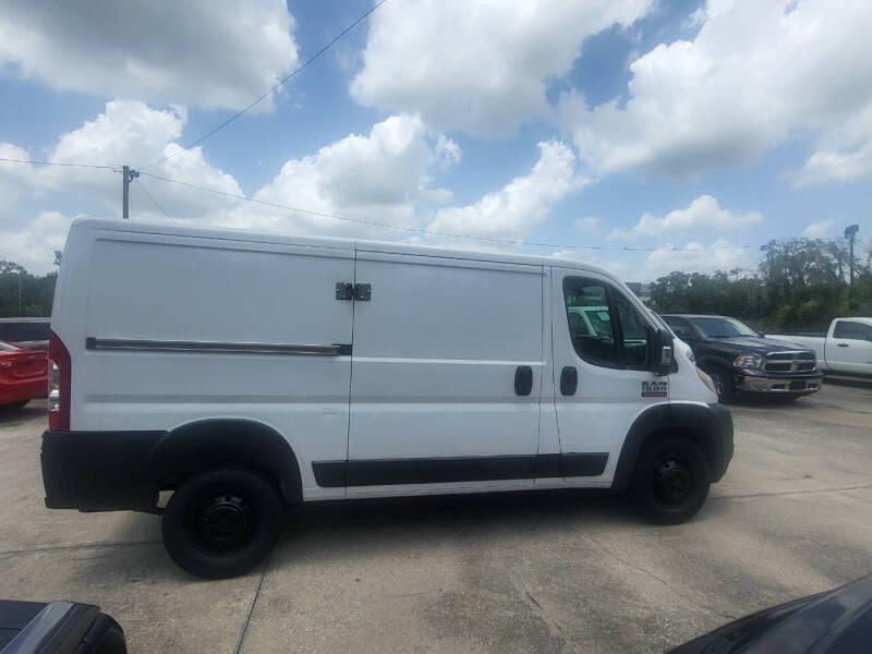 RAM Promaster 1500 Low Roof Tradesman 136-in. WB 2017
