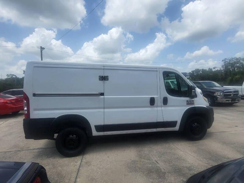 RAM Promaster 1500 Low Roof Tradesman 136-in. WB 2017