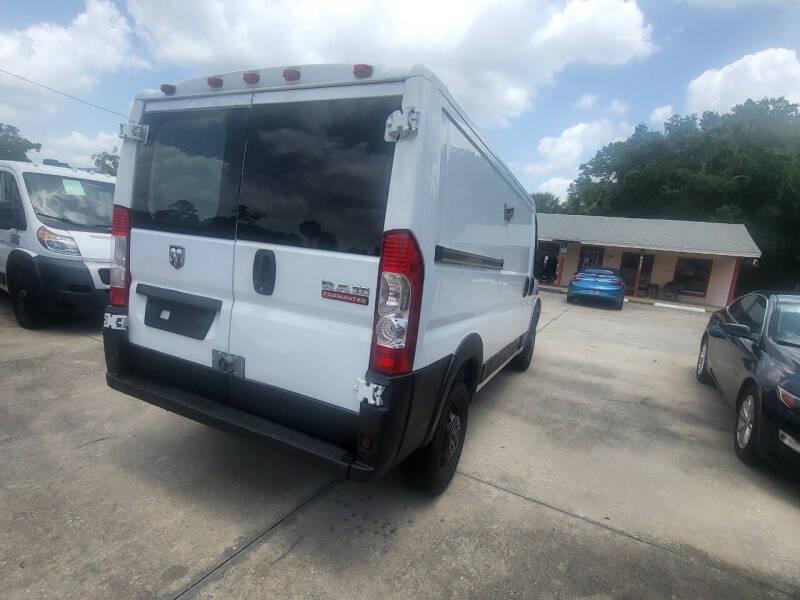 RAM Promaster 1500 Low Roof Tradesman 136-in. WB 2017