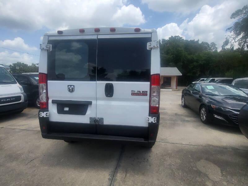 RAM Promaster 1500 Low Roof Tradesman 136-in. WB 2017