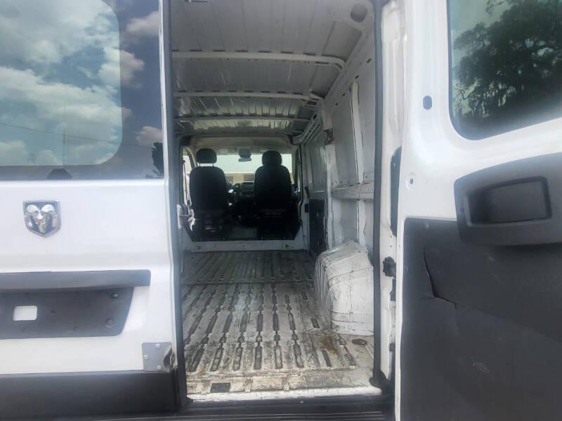 RAM Promaster 1500 Low Roof Tradesman 136-in. WB 2017