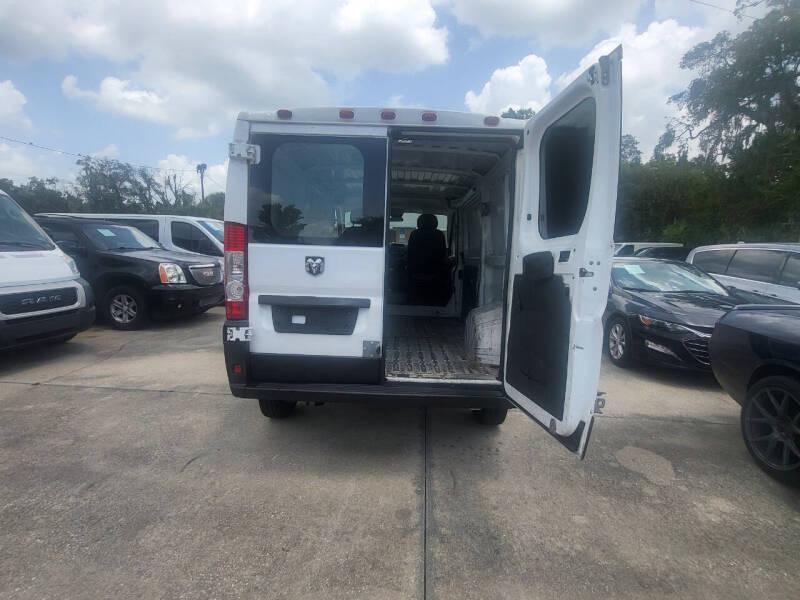 RAM Promaster 1500 Low Roof Tradesman 136-in. WB 2017