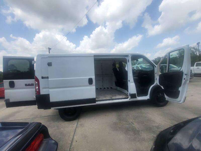 RAM Promaster 1500 Low Roof Tradesman 136-in. WB 2017