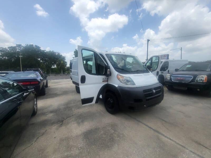 RAM Promaster 1500 Low Roof Tradesman 136-in. WB 2017