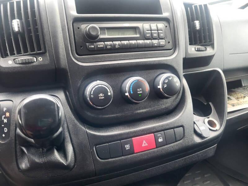 RAM Promaster 1500 Low Roof Tradesman 136-in. WB 2017