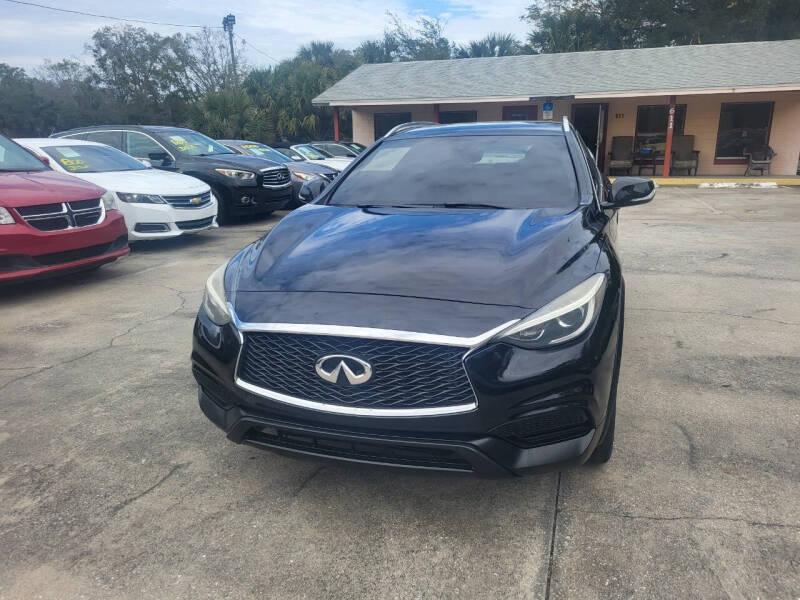 Infiniti QX30 Luxury AWD 2017