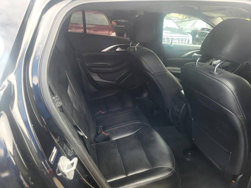 Infiniti QX30 Luxury AWD 2017