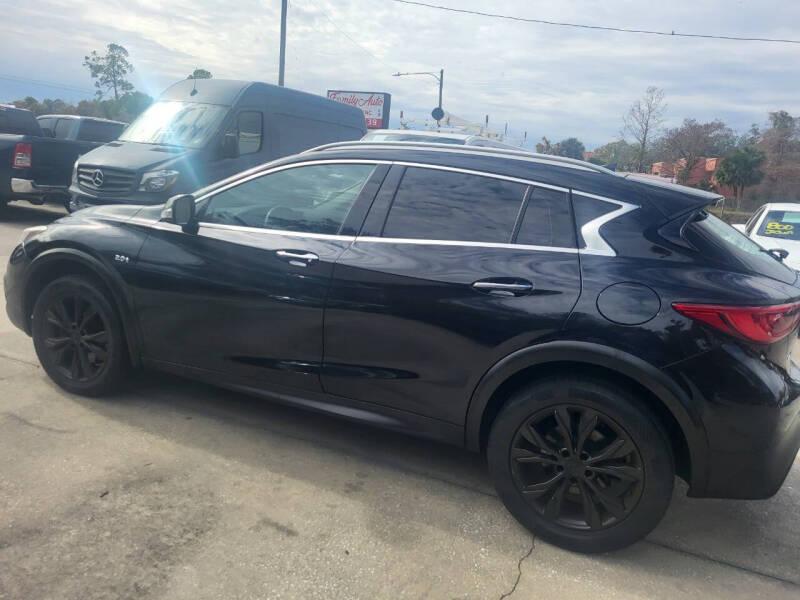Infiniti QX30 Luxury AWD 2017