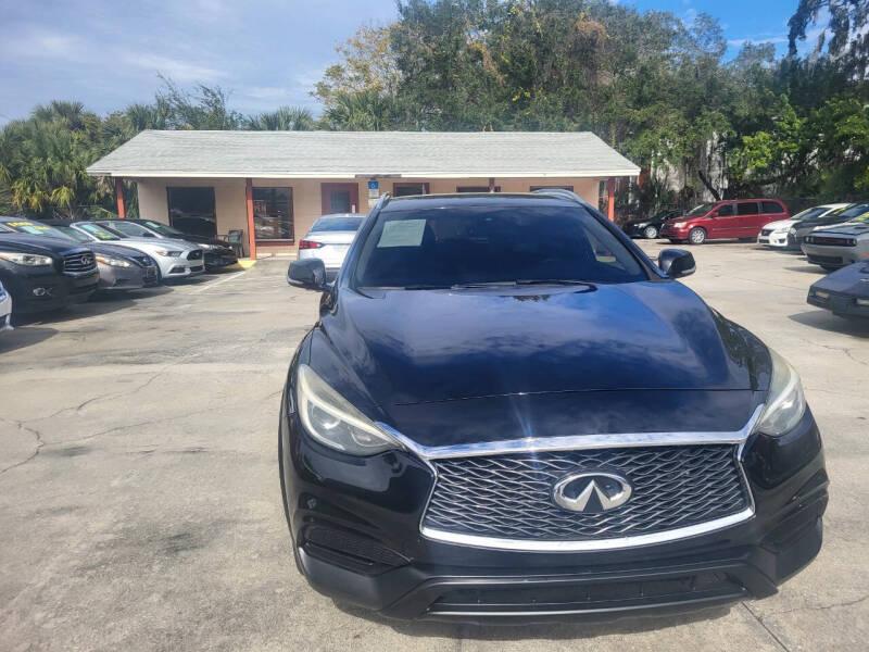 Infiniti QX30 Luxury AWD 2017