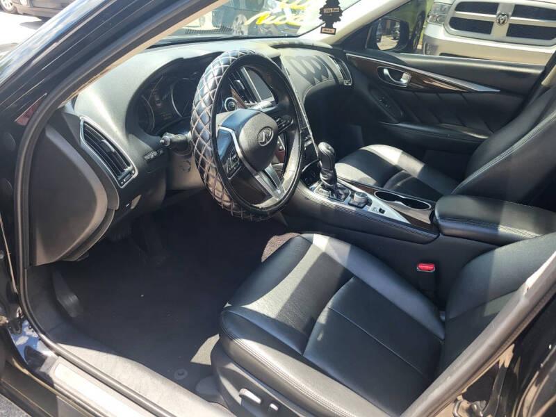 Infiniti Q50 3.0t LUXE 2018
