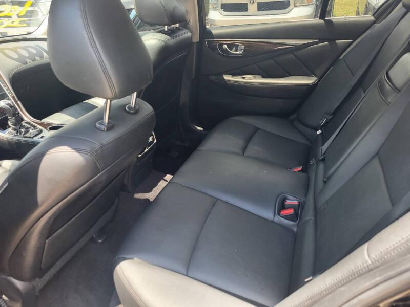 Infiniti Q50 3.0t LUXE 2018