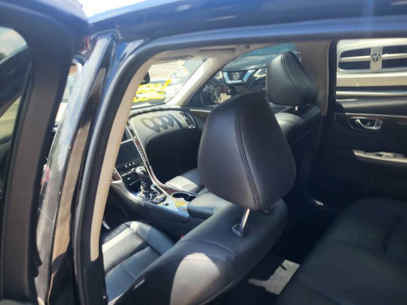 Infiniti Q50 3.0t LUXE 2018