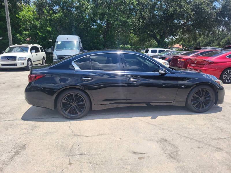 Infiniti Q50 3.0t LUXE 2018