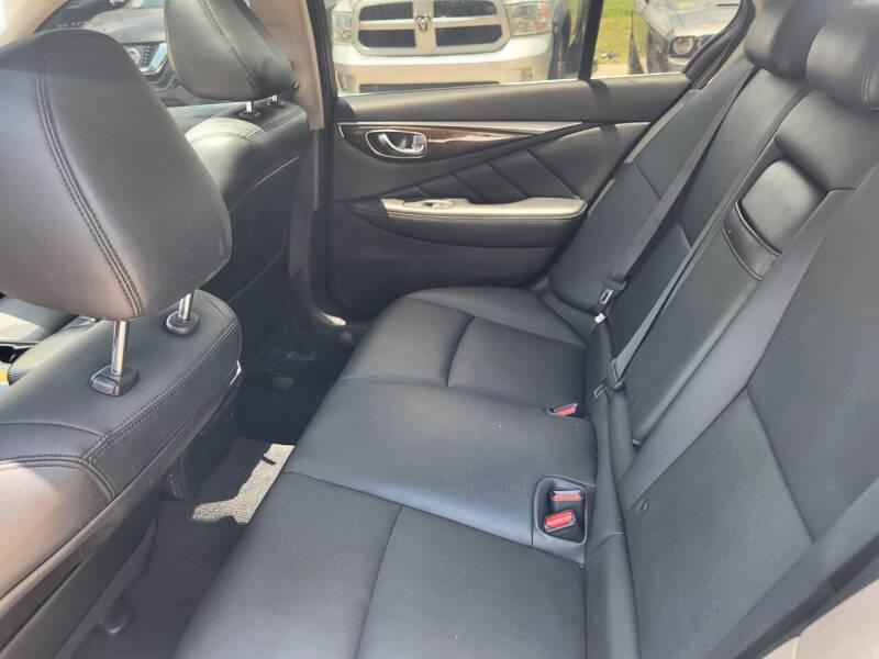 Infiniti Q50 3.0t LUXE 2018