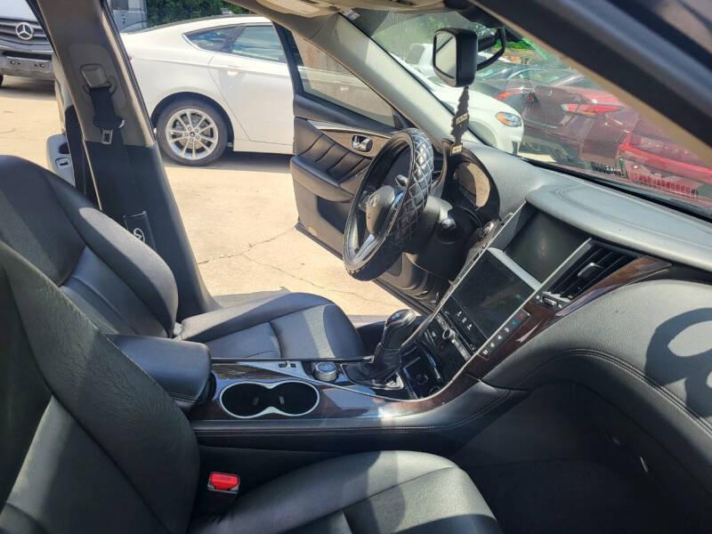 Infiniti Q50 3.0t LUXE 2018