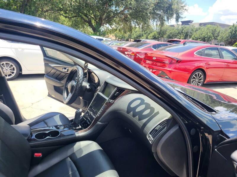Infiniti Q50 3.0t LUXE 2018