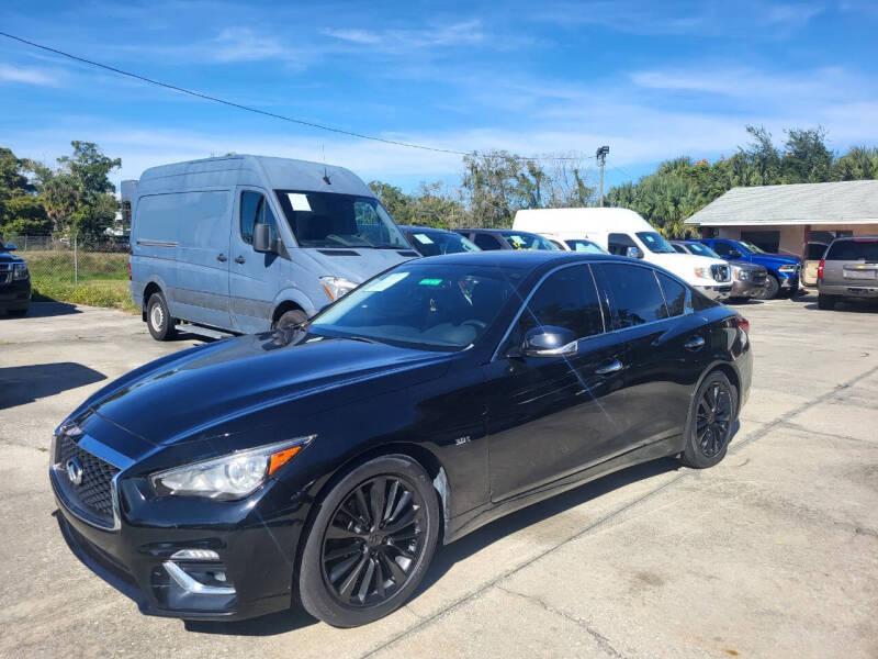 Infiniti Q50 3.0t LUXE 2018