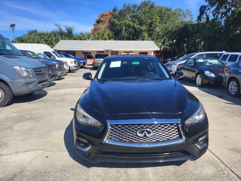 Infiniti Q50 3.0t LUXE 2018